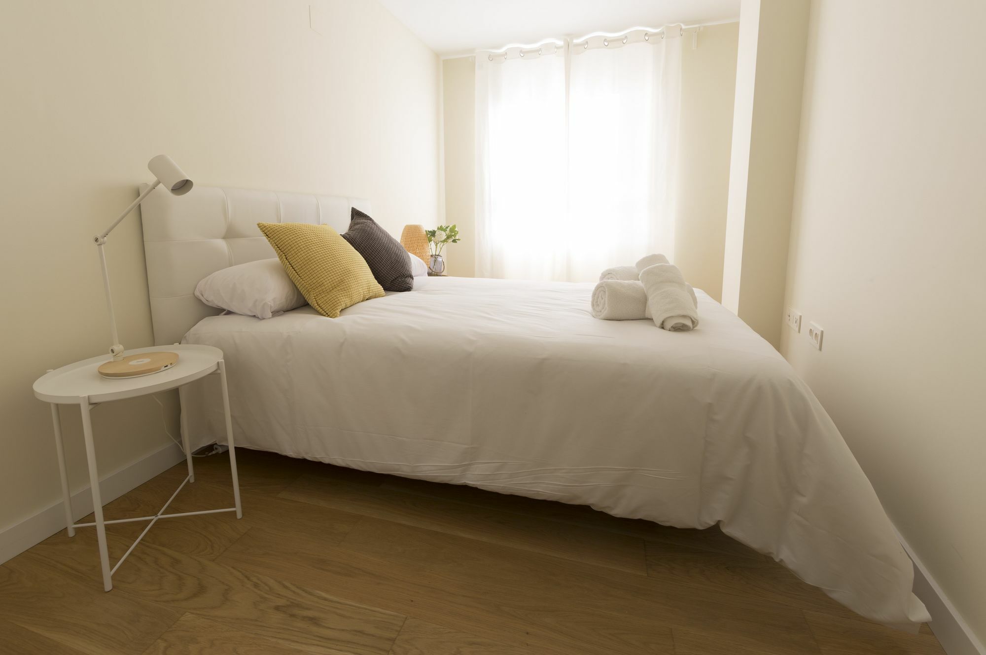 Hq Rooms Apartments San Vicente Валенсия Екстериор снимка