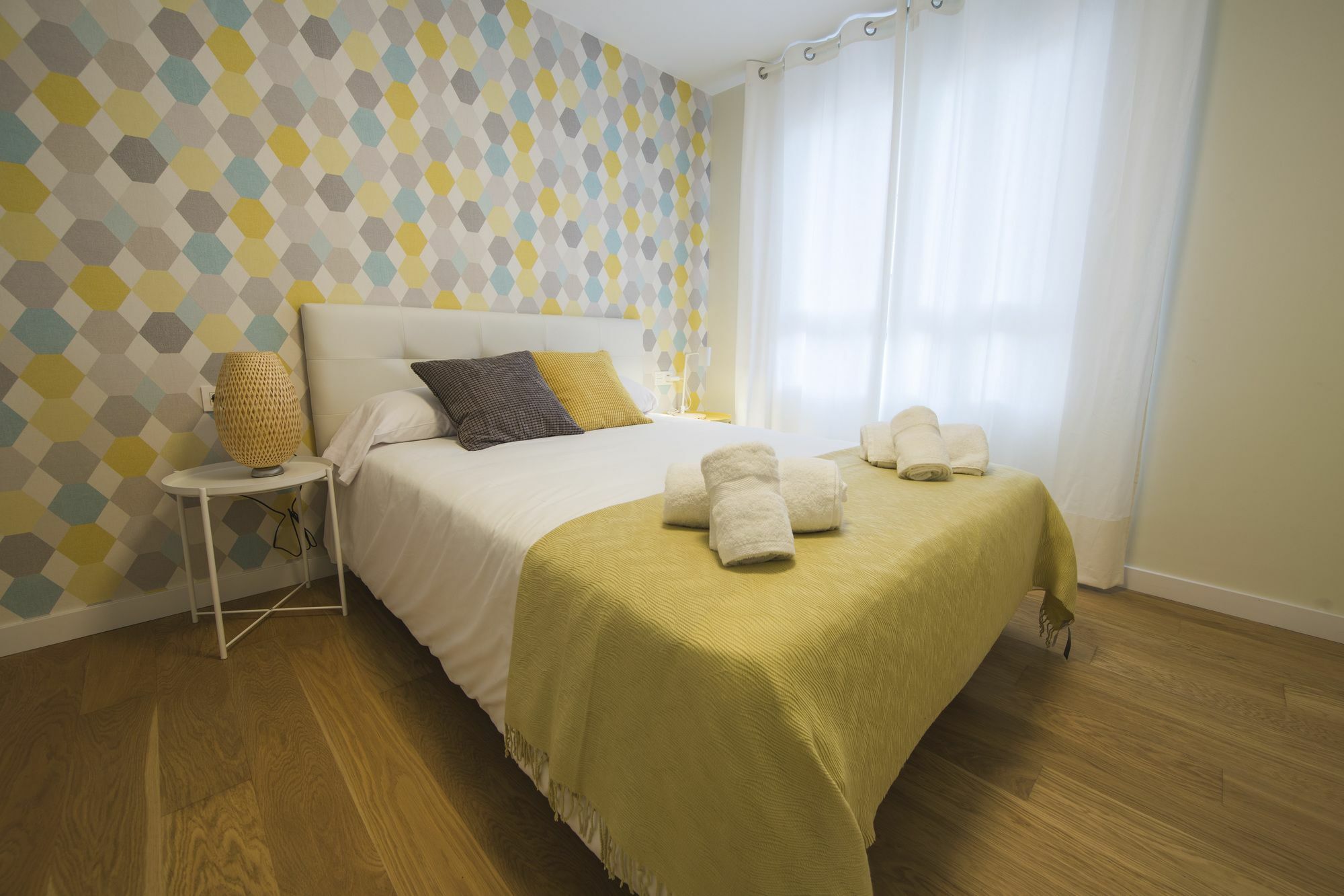 Hq Rooms Apartments San Vicente Валенсия Екстериор снимка